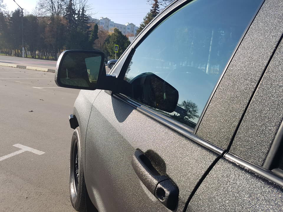 Защита кузова, багажника и силового бампера пикапа Toyota Tundra полимерным покрытием Line-X.