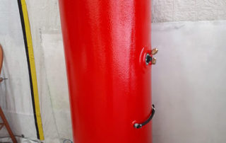 Защита бензобака грузовика от механических повреждений и коррозии полимерным покрытием Line-X