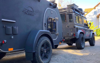 Жилой прицеп, кемпер в защитном полимерном покрытие Line-X