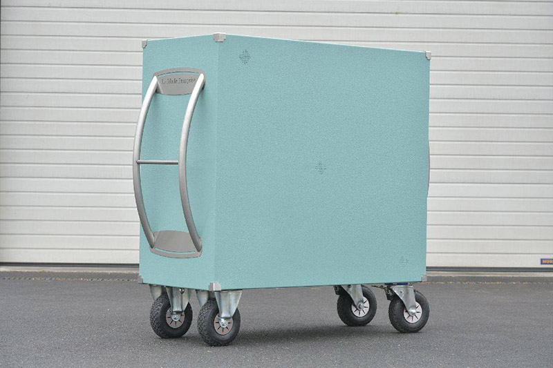 Защита ящика для хранения конской сбруи покрытием Line-X