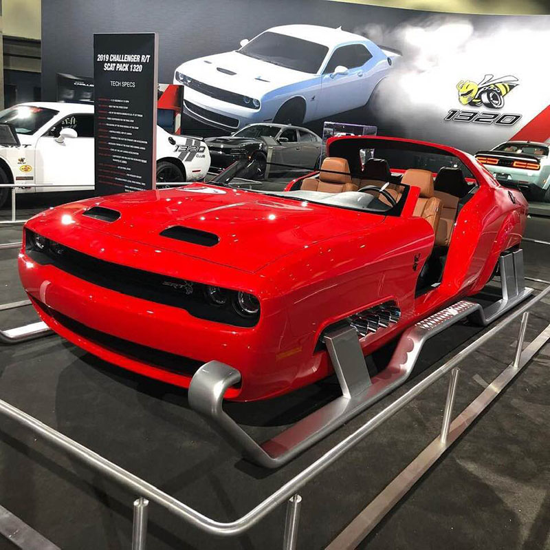Современные «сани» для Санты собрали на базе купе Dodge Demon