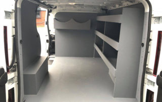 Полки для хранения в Line-X для грузового фургона