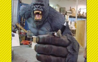 Защита объемных рекламных конструкций полимерным покрытием Line-X