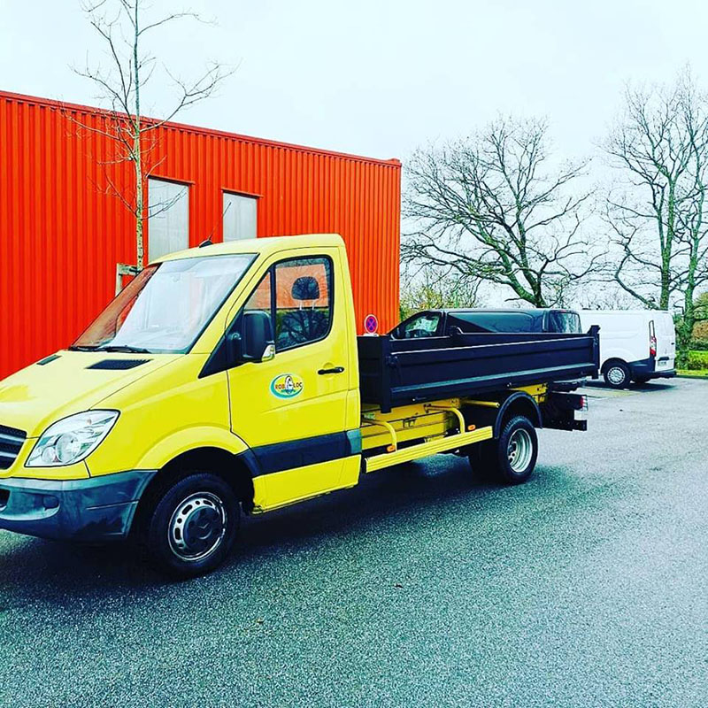 Защита кузова самосвала покрытием Line-X