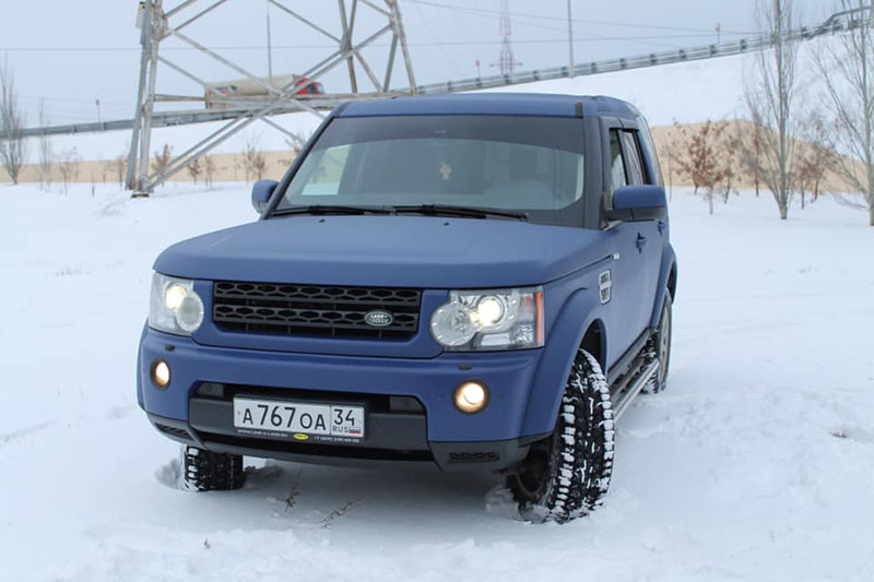 Защита внедорожника Land Rover Discovery полимерным покрытием Line-X от царапин и коррозии
