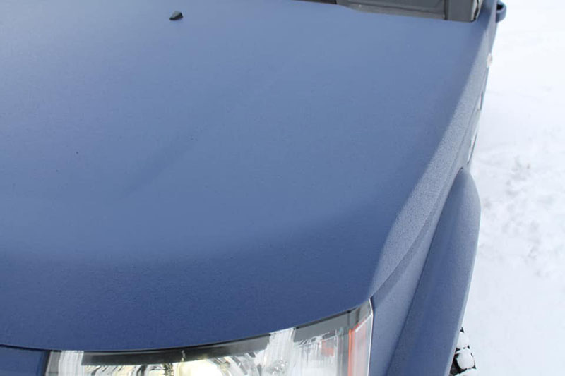 Защита внедорожника Land Rover Discovery полимерным покрытием Line-X от царапин и коррозии