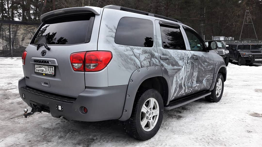 Защита кузова Toyota Sequoia покрытием Line-X, аэрография