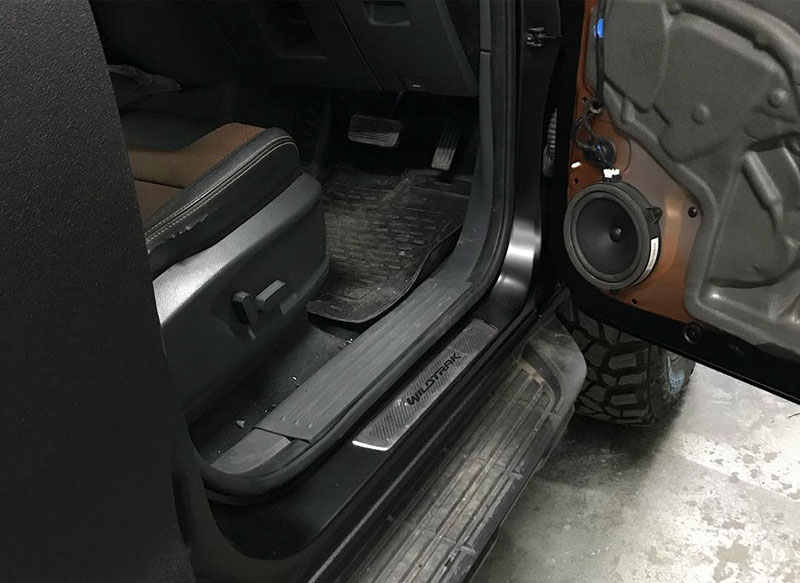 Защита момтовездехода от механических повреждений и коррозии полимерным покрытием Line-X