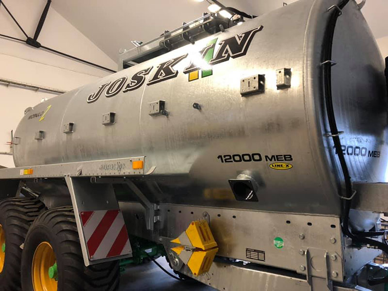 Line-X – надежная защита автоцистерн от коррозии.