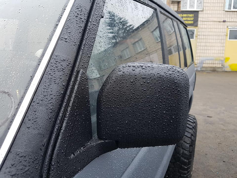 Восстановление кузова Mitsubishi Pajaro Wagon 2 с использованием защитного покрытия Line-X