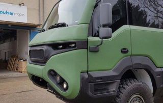 Первый в мире внедорожный автобус Torsus Praetorian в полимерной броне Line-X