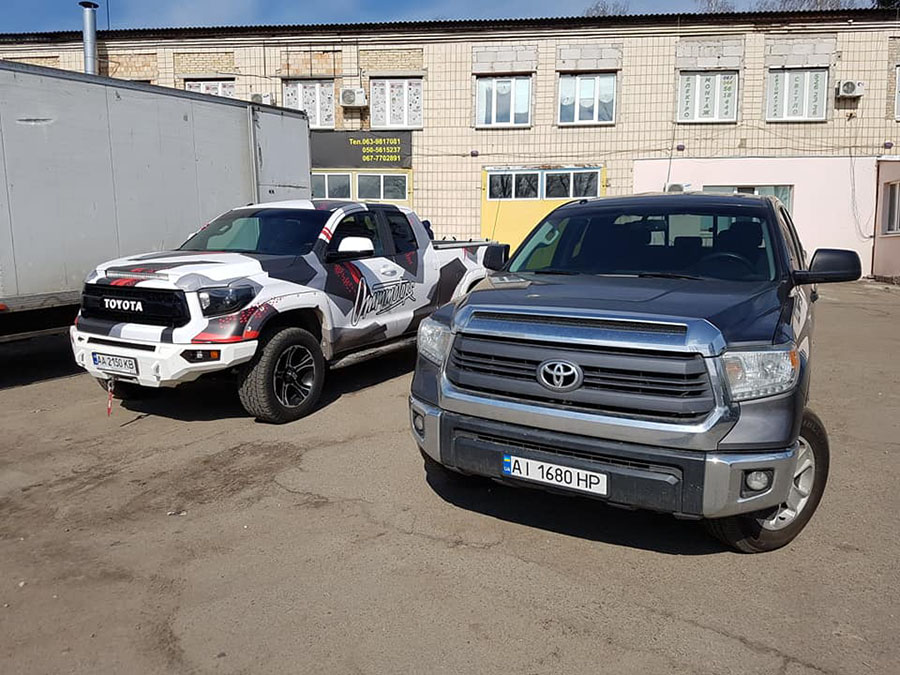 Во дворе боксов «Армлайн» прошлое Line-X встречается с настоящим и будущим