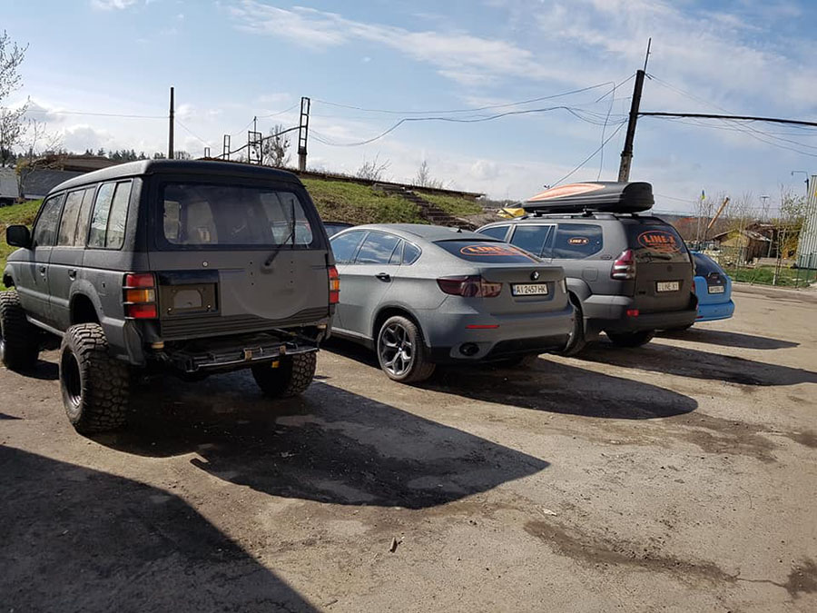 Во дворе боксов «Армлайн» прошлое Line-X встречается с настоящим и будущим