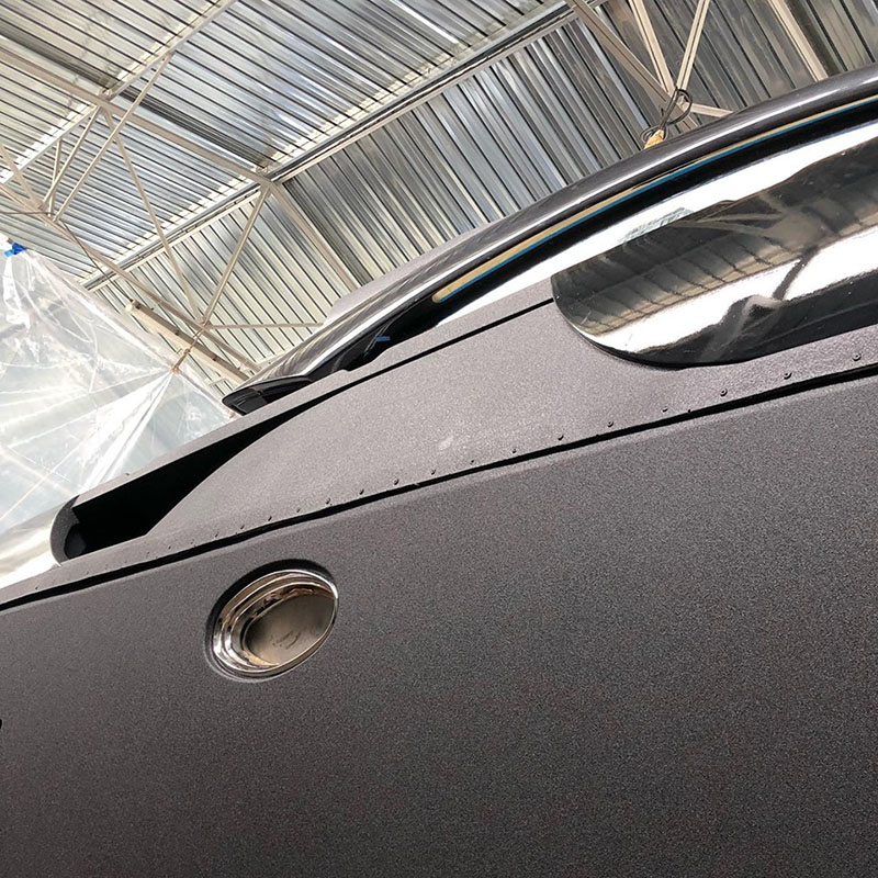 Покраска подводной и надводной части яхты полимерным покрытием Line-X