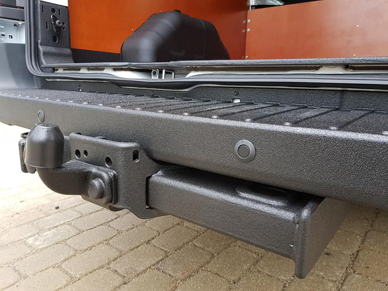 Как защитить грузовой отсек фургона от царапин и ржавчины?