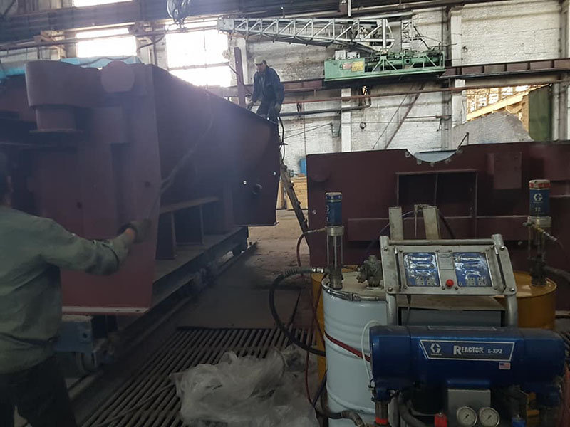 Защита ванн для горно-обогатительного комбината полимерным покрытием Line-X