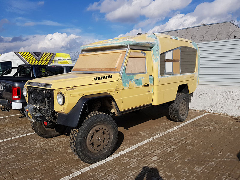 Реставрация внедорожника с будкой при помощи защитного покрытия Line-X