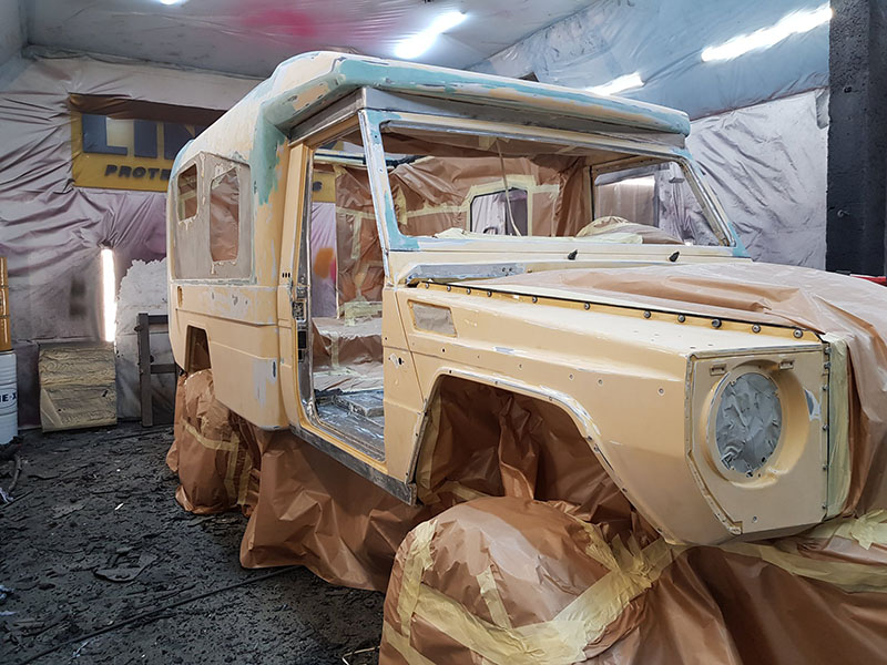 Реставрация внедорожника с будкой при помощи защитного покрытия Line-X