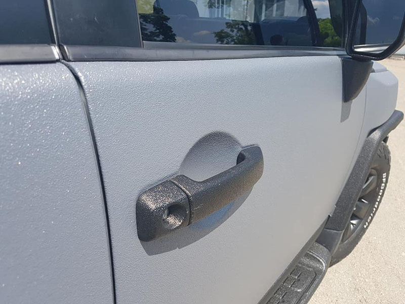 Лето – самое время задуматься о покраске автомобиля в Line-X