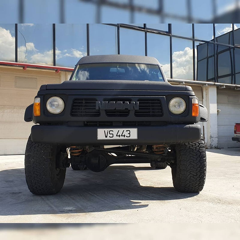 Защита внедорожника Nissan Patrol полимерным покрытием Line-X