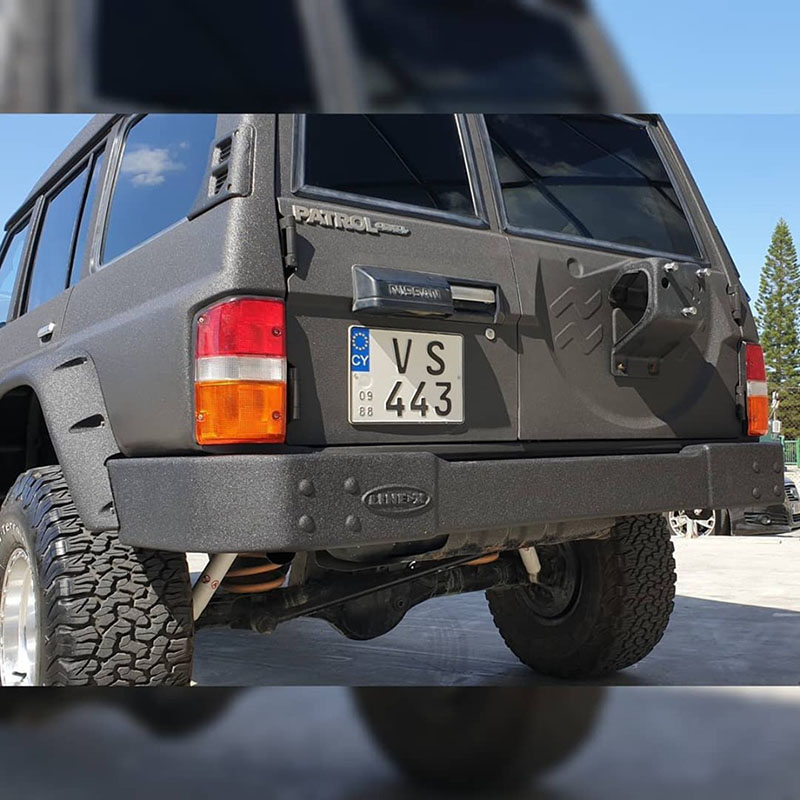 Защита внедорожника Nissan Patrol полимерным покрытием Line-X