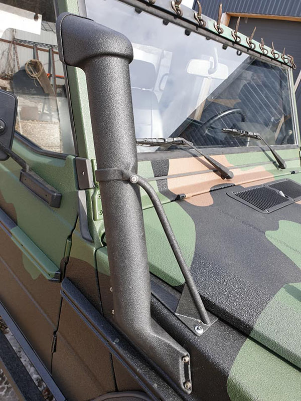 Полная защита кузова гелендвагена от механических повреждений и коррозии покрытием Line-X