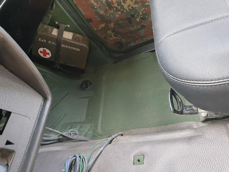 Полная защита кузова гелендвагена от механических повреждений и коррозии покрытием Line-X