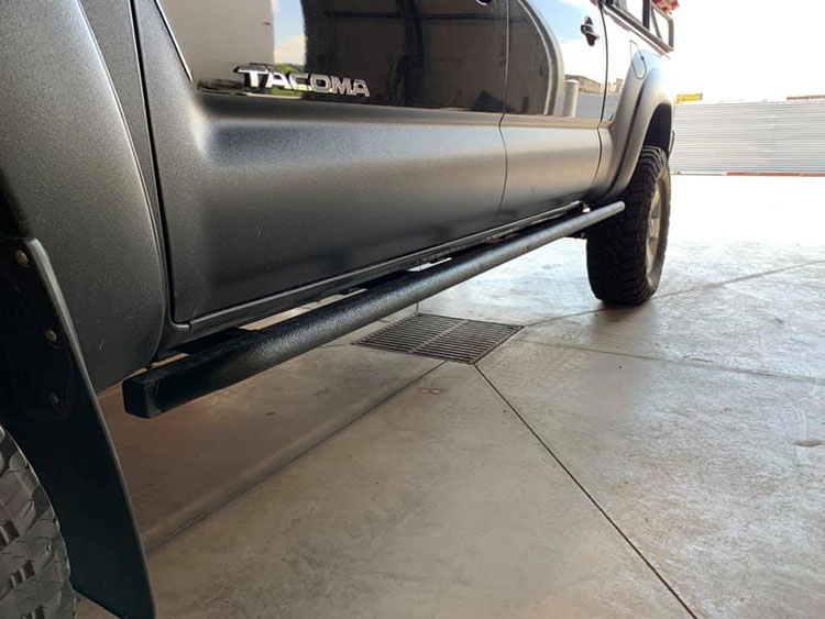 Защита наиболее уязвимых мест автомобиля покрытием Line-X