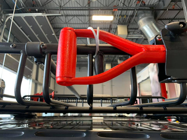 Защита наиболее уязвимых мест автомобиля покрытием Line-X