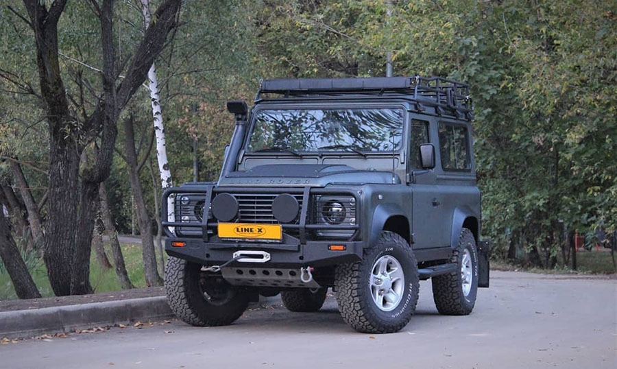 Защита кузова Land Rover Defender полимерным покрытием Line-X