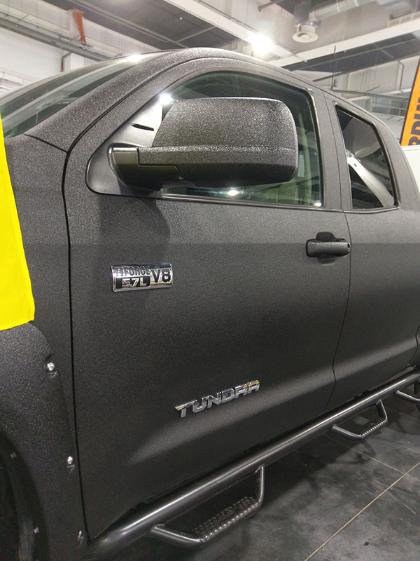 Защитное покрытие Line-X на выставке «Оружие и безопасность»