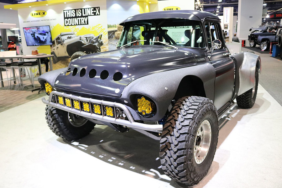 Chevy Cameo 1957 года: 700 лс и покрытие Line-X