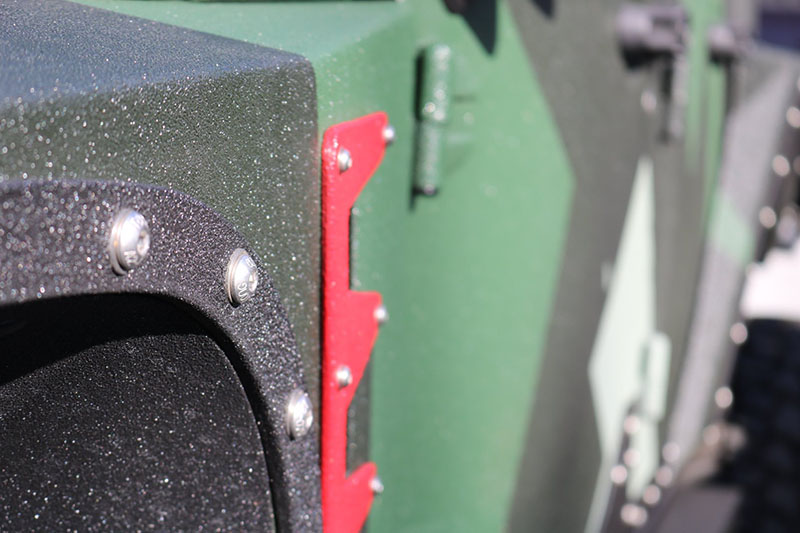 Еще один шоукар в защитном покрытии Line-X с выставки SEMA 2019, который представляет свежий взгляд на тюнинг автомобилей с Восточного побережья