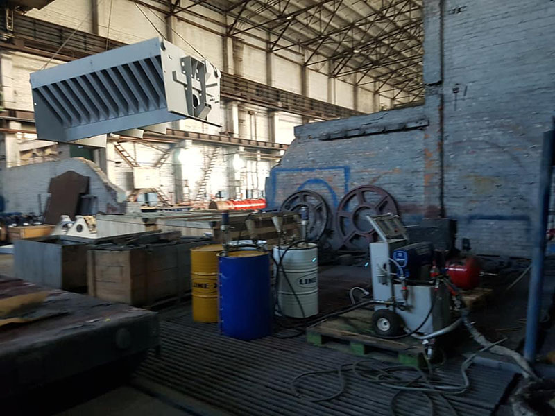 Перед тем как уйти на заслуженные новогодние каникулы, мы решили сделать финальный рывок и закончить работу над проектом по защите ванн горно-обогатительного комбината полимерным покрытием Line-X