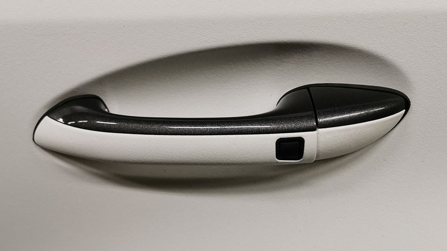 ML 63 AMG в ультратонкой броне Line-X Ultra