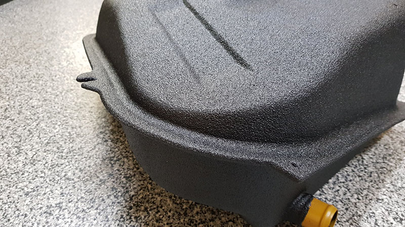 Ремонт топливного бака BMW E21 с помощью Line-X