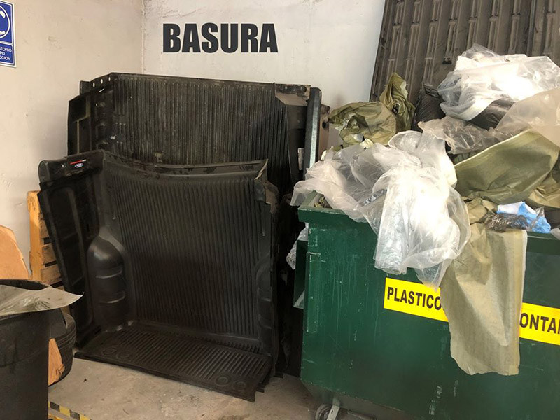 Накладные коврики против Line-X