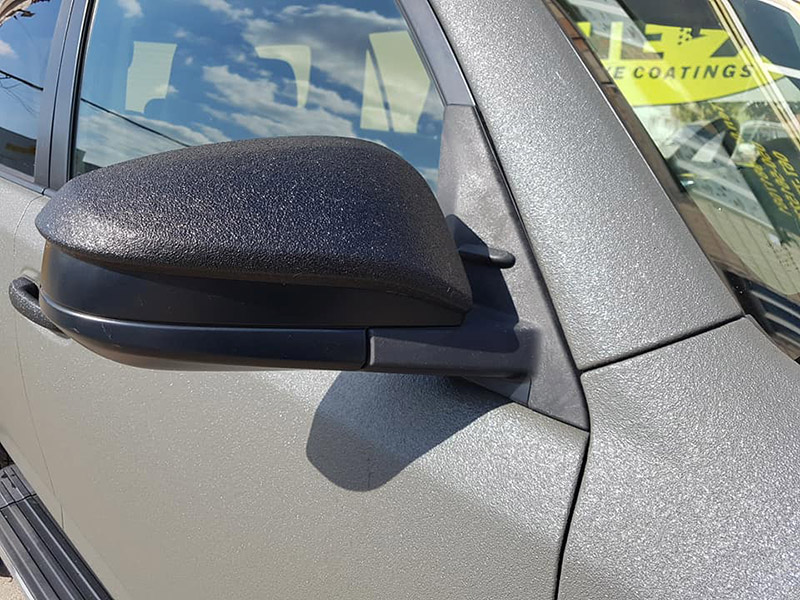 Покраска внедорожника Toyota 4runner защитным покрытием Line-X