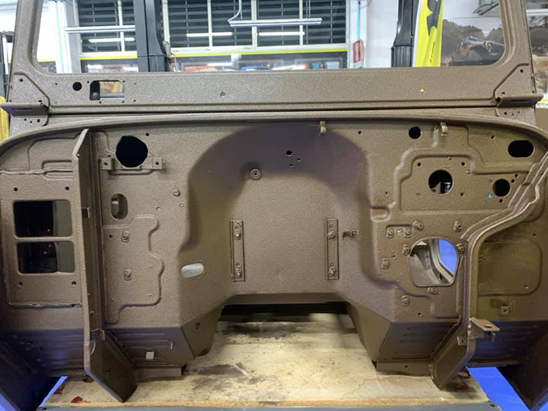 Реставрация кузова Jeep Wrangler с использованием защитного покрытия Line-X