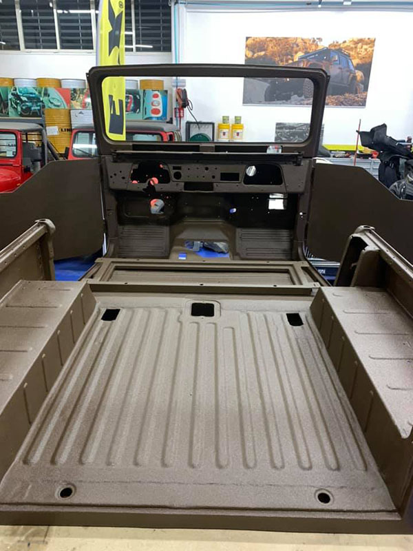 Реставрация кузова Jeep Wrangler с использованием защитного покрытия Line-X