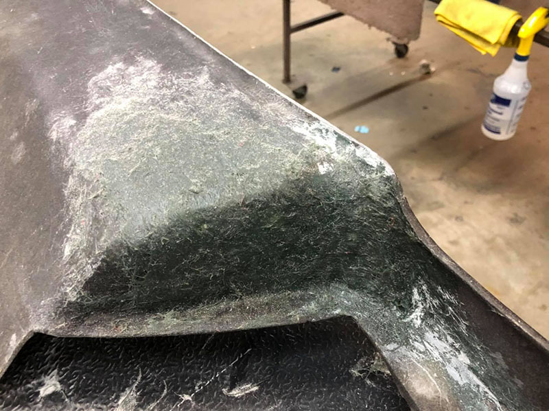 Ремонт бампера при помощи Line-X