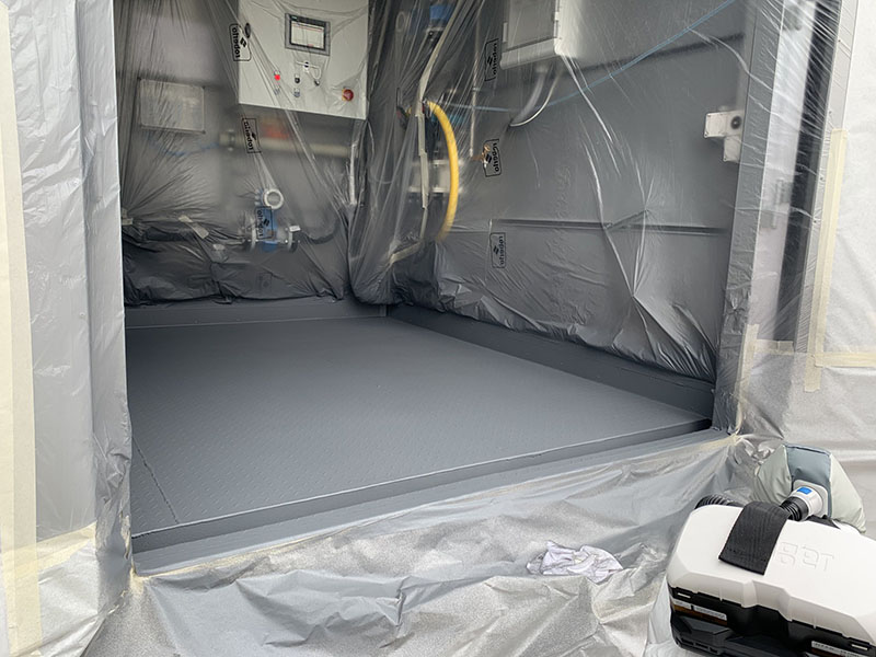 Защита железных полов контейнера покрытием Line-X