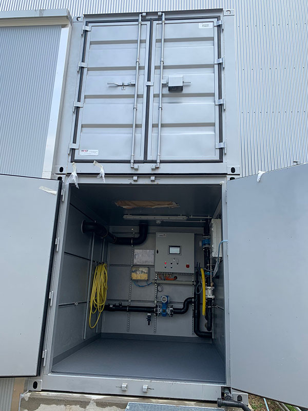 Защита железных полов контейнера покрытием Line-X