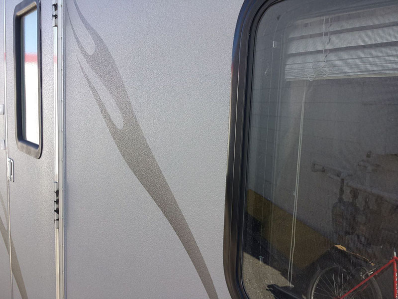 Line-X для защиты трейлеров и домов на колесах