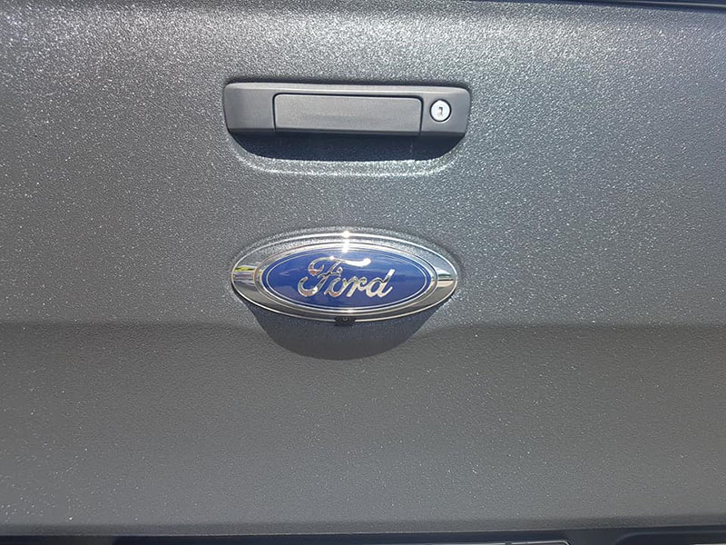 Близнецы братья в защитном полимерном покрытие Line-X