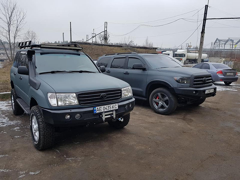 Тюнинг Toyota Land Cruiser 100 и защита кузова покрытием Line-X