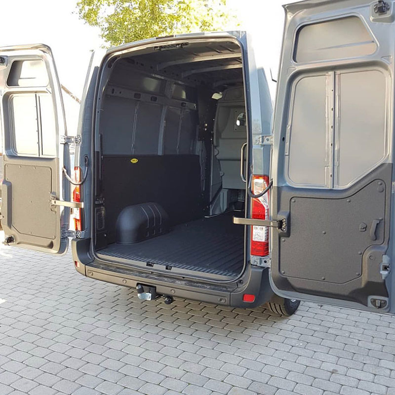 Защита фургона для перевозки древесины покрытием Line-X