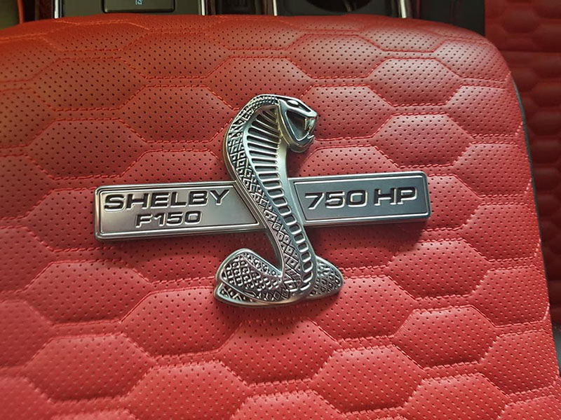 Мелкий ремонт защитного покрытия Line-X на мощном Ford Shelby