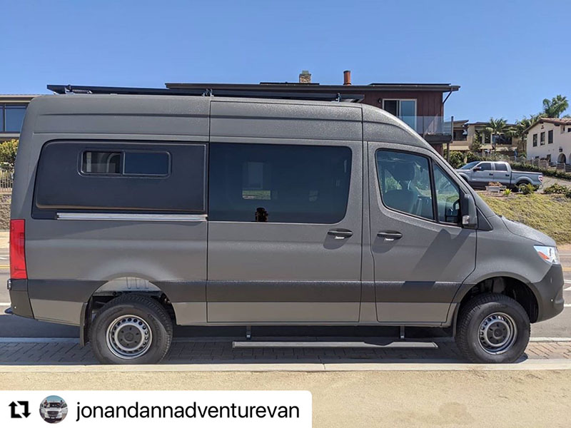 Защита кузова фургона от механических повреждений и коррозии покрытием Line-X