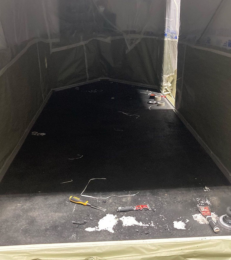 Защита фургона по перевозке грузов покрытием Line-X